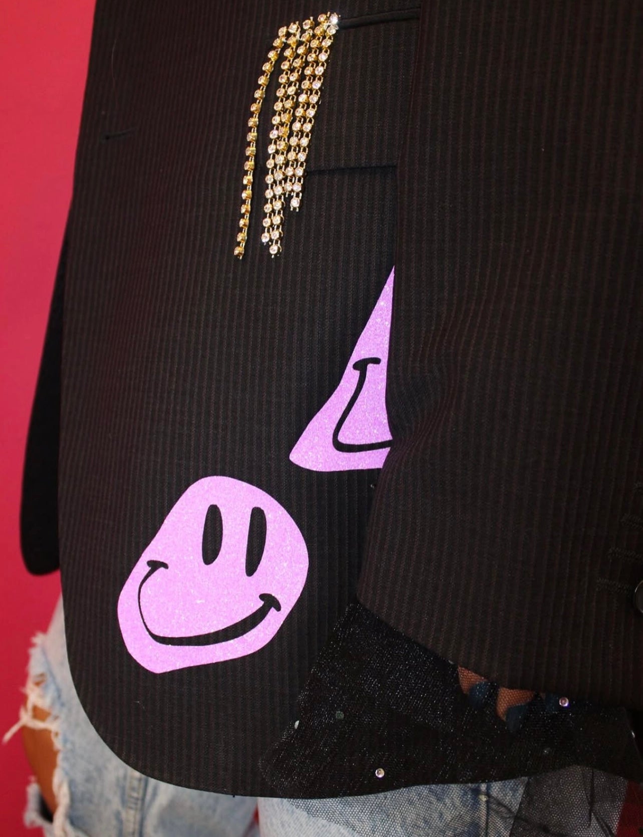 SOLD OUT! ''Smiley'' Black Vintage Blazer